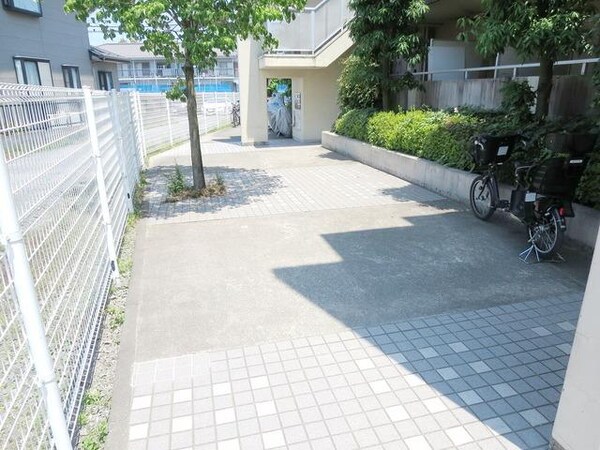 エントランス(★お部屋探しはタウンハウジング稲田堤店まで★)