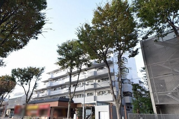 外観(★調布駅徒歩5分・オートロック付きマンションです★)