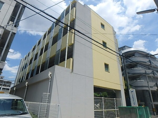 外観(4階建てマンション)