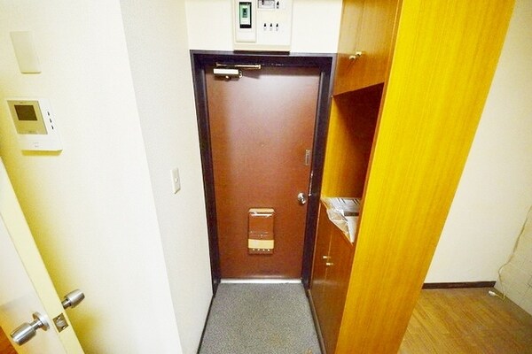 玄関(★お問い合わせはタウンハウジングまで★)