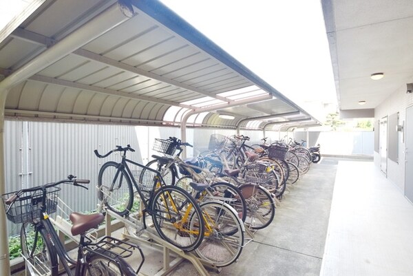 共有部分(★屋根付きの自転車置き場です（バイク相談可）★)
