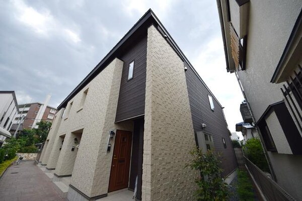 外観(★閑静な住宅街です♪立派な外観です★)