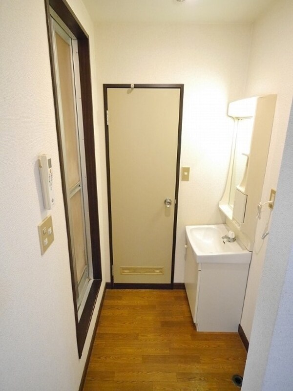 洗面(同建物別号室参考写真)