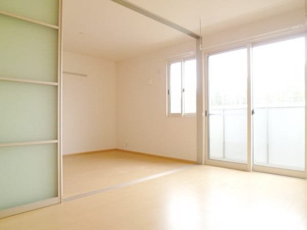 設備(★リビングと洋室の間仕切り、ライトスルースクリーン使用★)