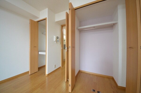 設備(☆大きめの収納で安心ですね☆)