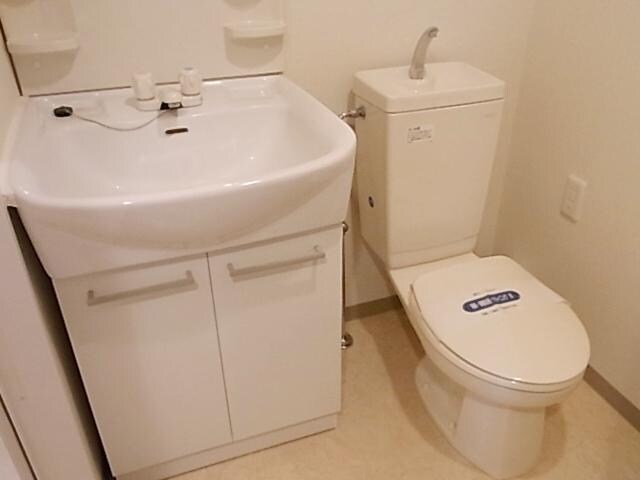 物件内観写真6　(★オシャレなパウダールームです★)