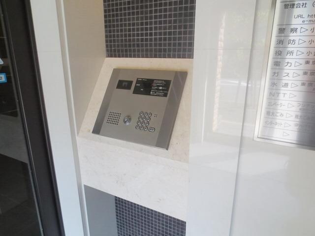 物件内観写真18　(★安心のTVモニター付きオートロック完備★)
