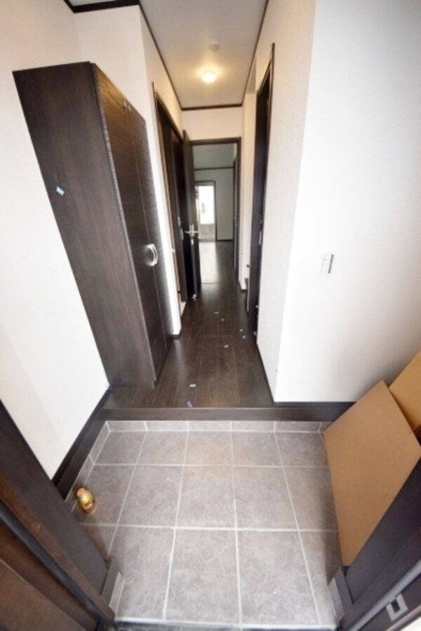 玄関(★お部屋探しは株式会社タウンハウジング東京まで★)