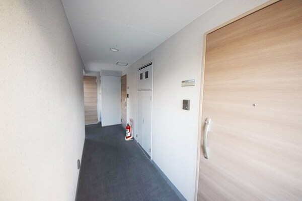 エントランス(★共用廊下の様子★)