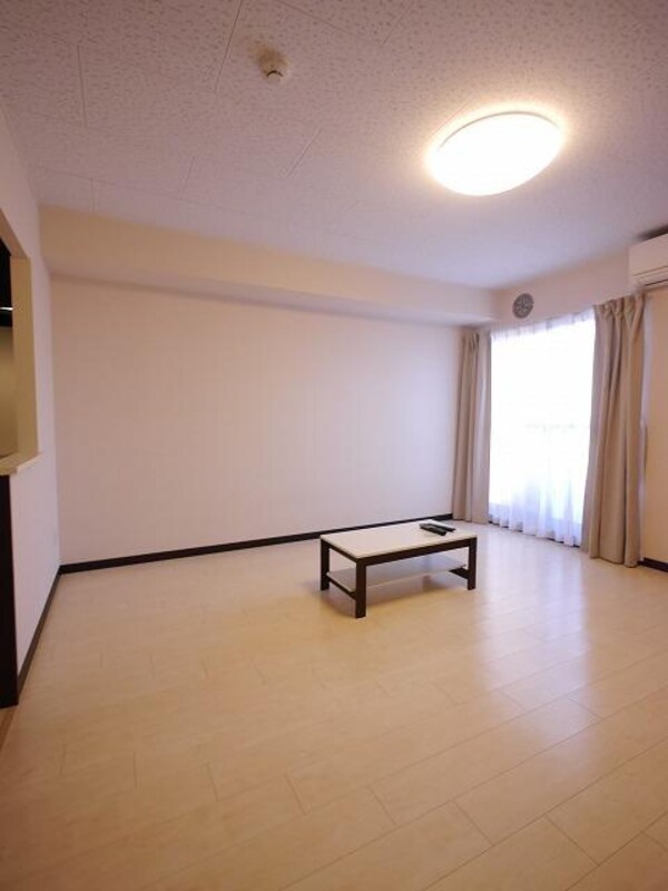 リビング・居室(★広々の洋室★)