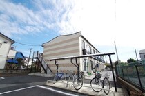 レオパレスグローリアの外観写真