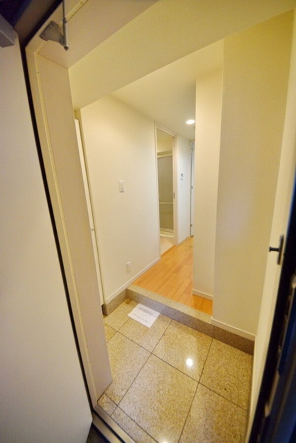 玄関(※別部屋参考写真※)