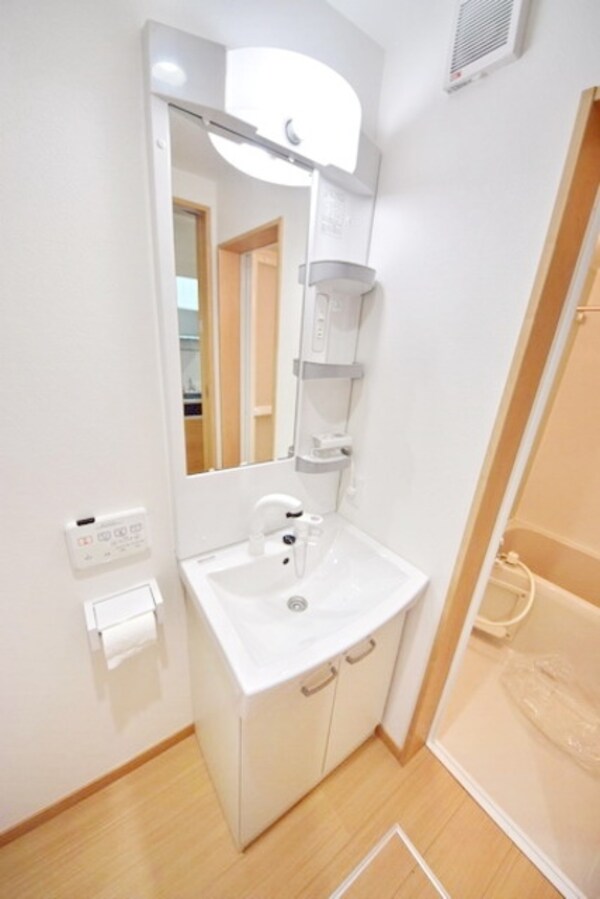 洗面(同施工会社参考写真)