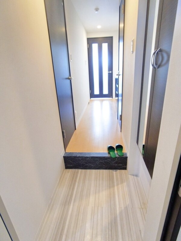 玄関(☆玄関も白で清潔感☆)