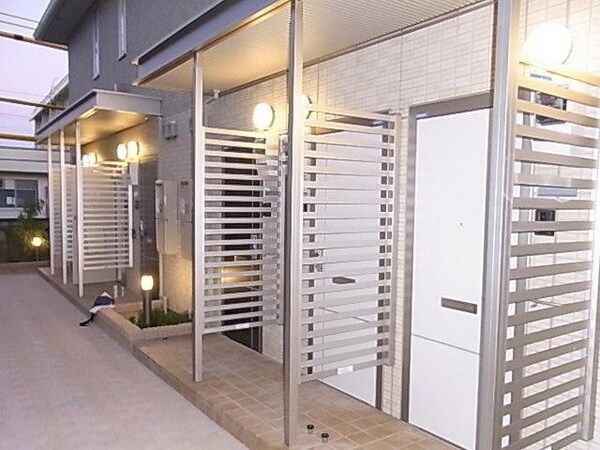 エントランス(★お問い合わせはタウンハウジングまで★)