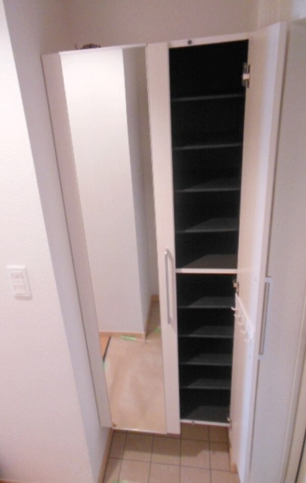 玄関(★お部屋探しは株式会社タウンハウジング東京まで★)