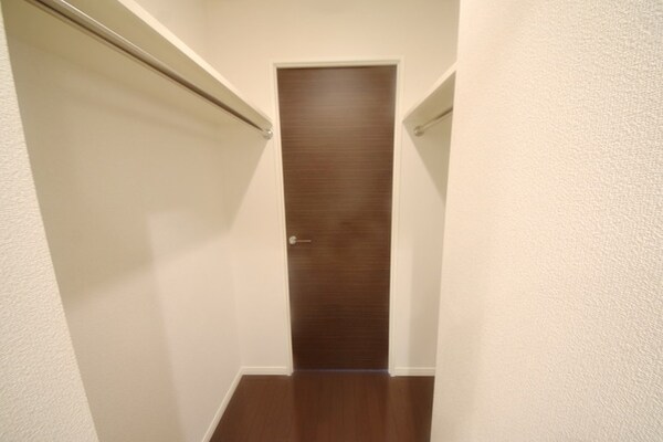 収納(別部屋参考写真)