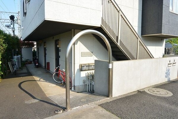 エントランス(★アーチ状のエントランスです★)