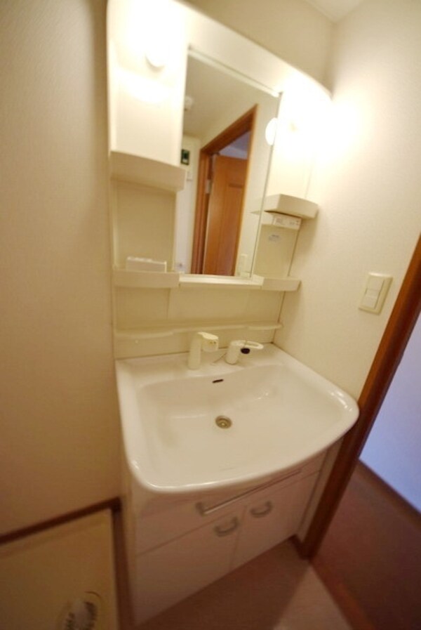 洗面(★お部屋探しは株式会社タウンハウジング東京まで★)