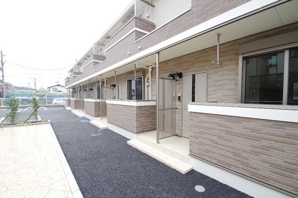 エントランス(★お部屋探しはタウンハウジング稲田堤店まで★)