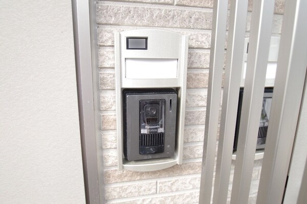 玄関(★お部屋探しはタウンハウジング稲田堤店まで★)