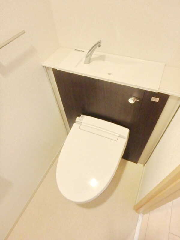 トイレ(★シャワートイレ★)