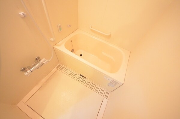 バス／シャワールーム等(お風呂)