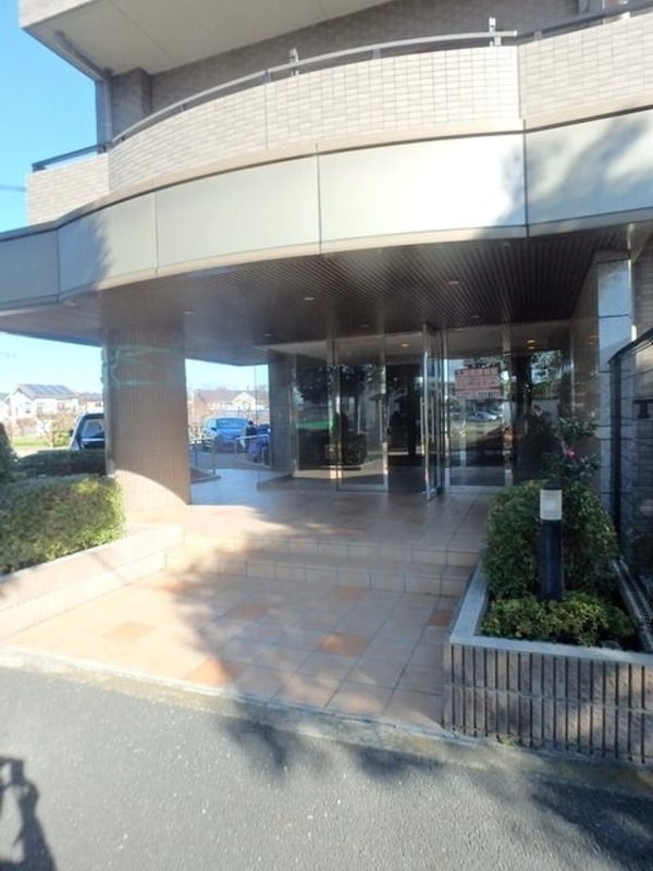 エントランス(★マンション入り口です★)