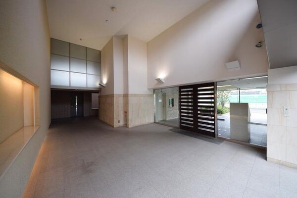 ロビー(★エントランススペース★)