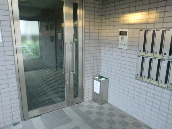 エントランス(★エントランスもしっかりしています★)