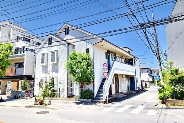 エントランス(★閑静な住宅街でゆったりした生活を★)