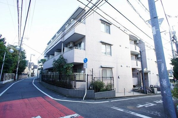 外観(梅ヶ丘駅から徒歩７分！周辺は閑静な住宅街です♪)