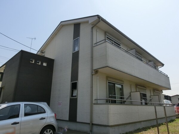 外観(★閑静な住宅街・コンビニ近くにあるので生活に便利です★)