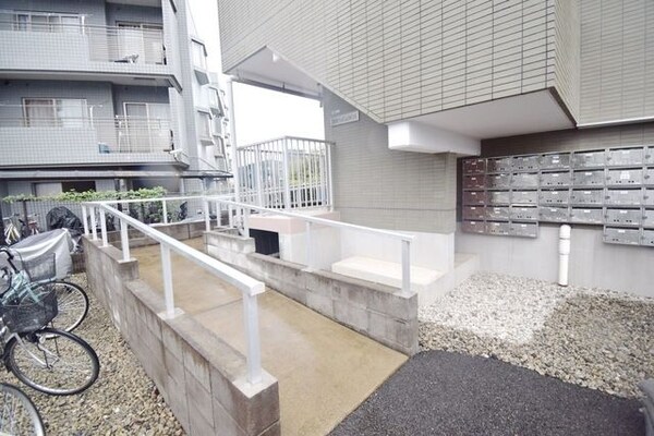 エントランス(エントランス)
