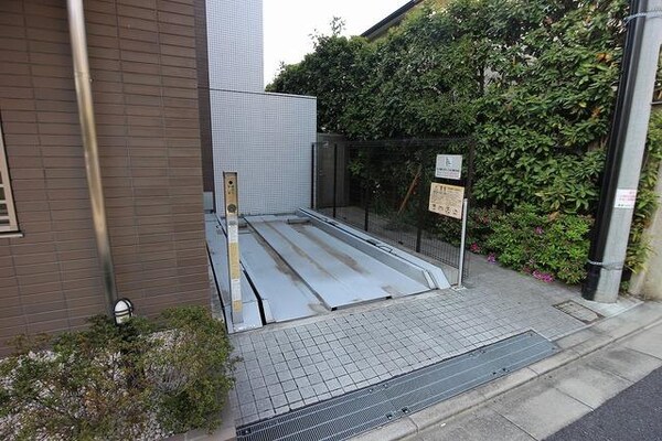 駐車場(★駐車場★)