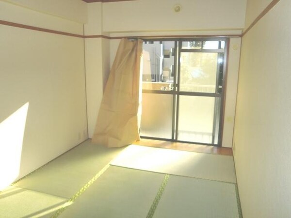 その他室内・内装(★明るい和室６帖です★)