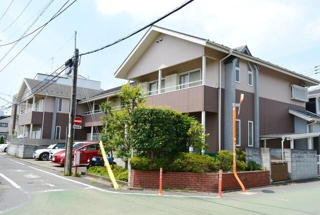 物件内観写真13　(★おしゃれな外観・成城エリアの南向きの２ＬＤＫです★)