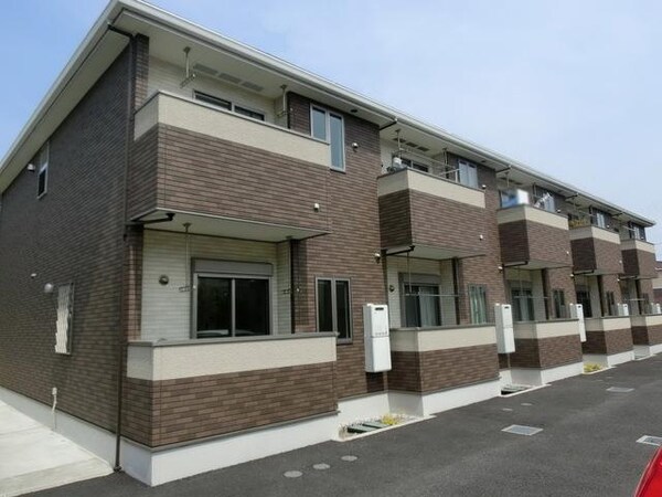 外観(★全戸南西向きで日当たり良好・閑静な住宅街です★)