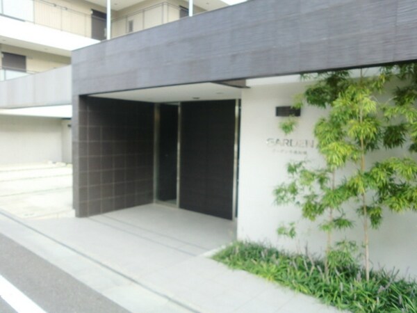 エントランス(外観・共用部分)