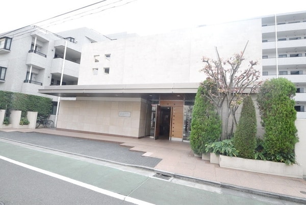 庭(★綺麗な外観です★)