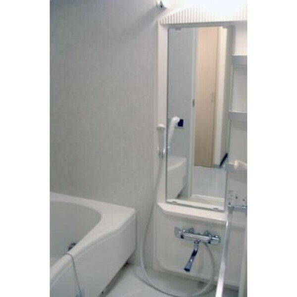 バス／シャワールーム等(※写真は同タイプ住戸です。)