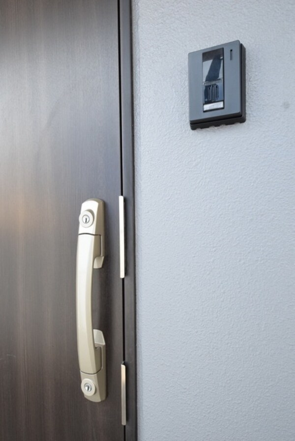 共有部分(★玄関ドアは安心の2ロック・モニタ付きドアホンあります★)