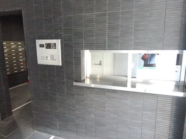 エントランス(★オートロック付きで安心です★)