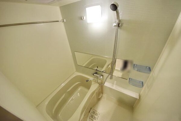 バス／シャワールーム等(別部屋参考写真)