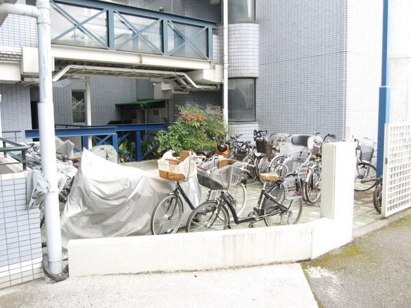 共有部分(★駐輪場スペースです★)
