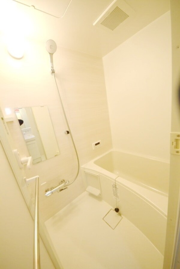 バス／シャワールーム等(★とても広いバスルームです★)