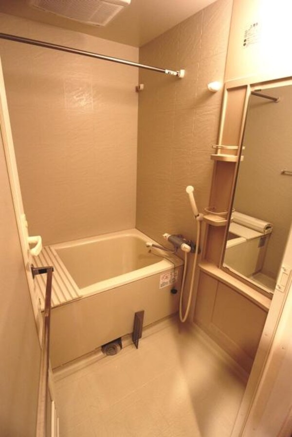 バス／シャワールーム等(★バスルーム★)