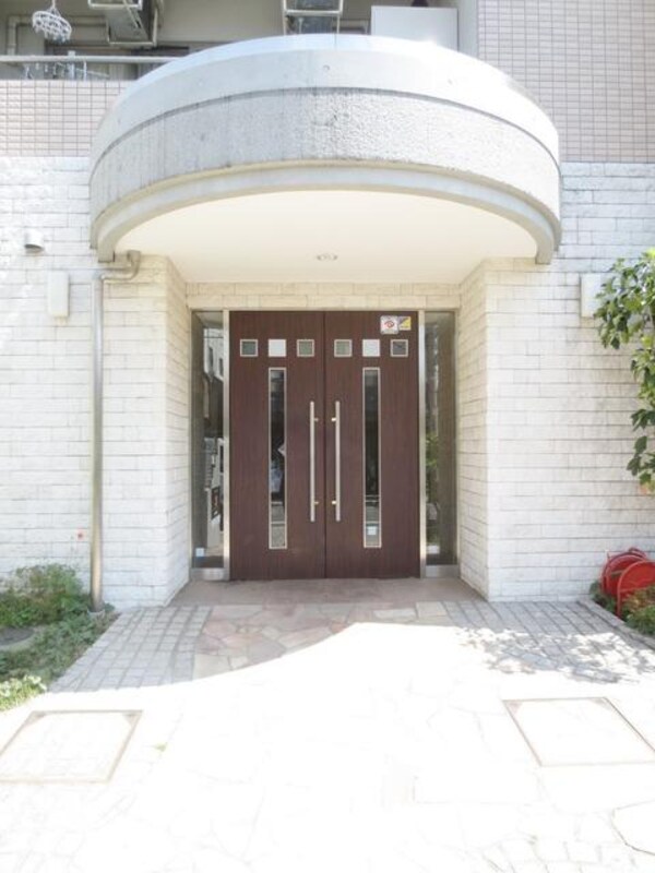 エントランス(★お洒落なエントランスです★)