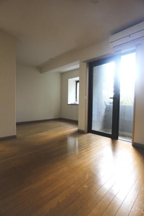 リビング・居室(★明るい洋室★)