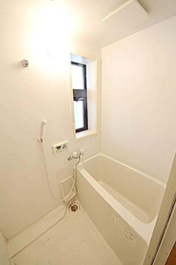 バス／シャワールーム等(★お風呂に窓★)